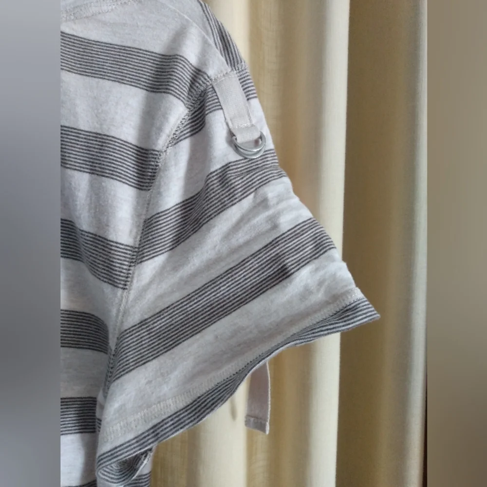 🆓🆓🆓Sonoma Short Sleeve Off-White/Gray Striped Cotton Tee w/ Rolled Sleeve - Picture 10 of 16